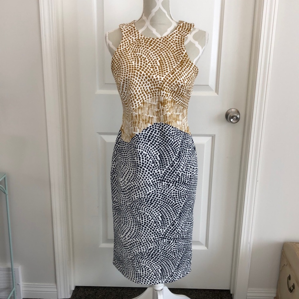 H & M fitted print dress size medium